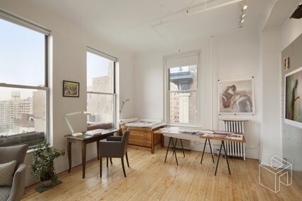 Building Photo - 652 Broadway