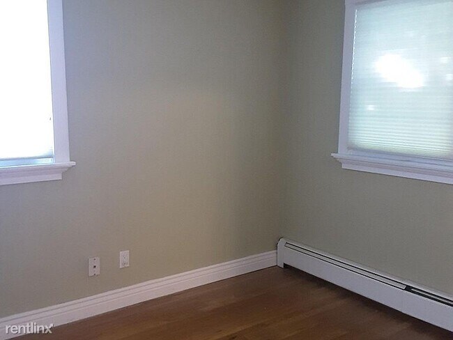 Building Photo - 3 br, 2.5 bath House - 34 Chatham Rd