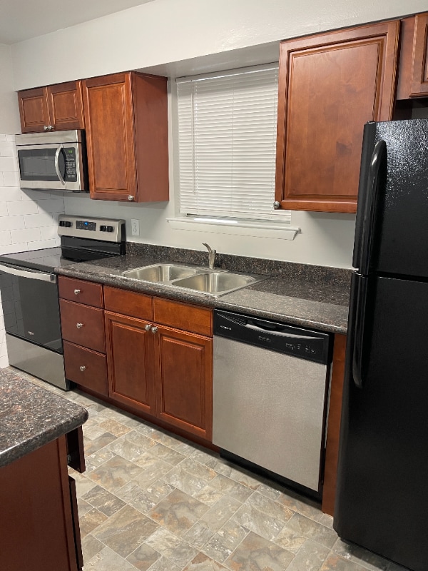 Photo - 2525 Annunciation St Apartment