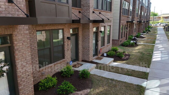 Photo - 3014 Terroir Ln Townhome
