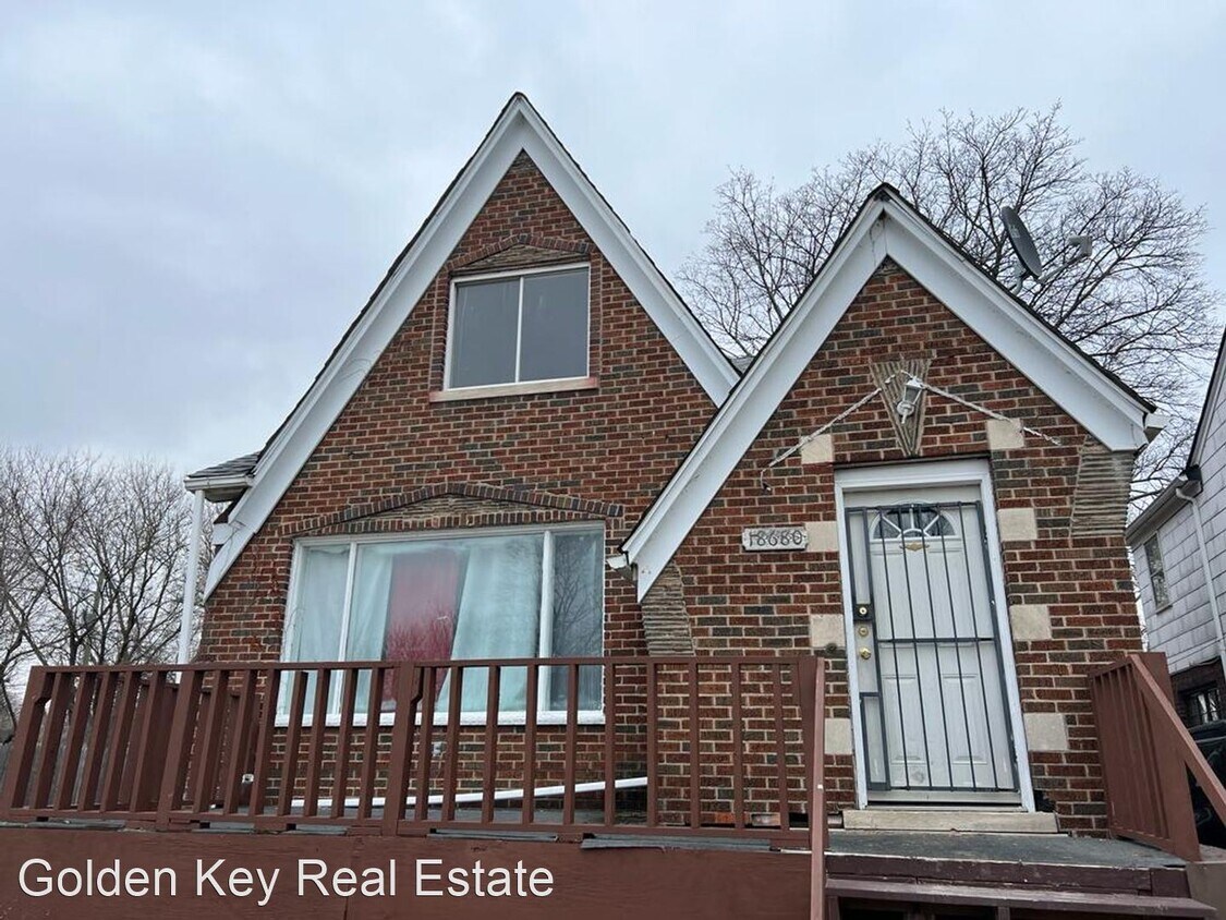 4 br, 1 bath House 18680 Westphalia St House Rental in Detroit, MI