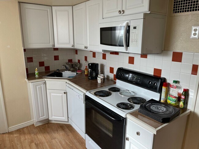 Foto del edificio - 1831 12th Ave