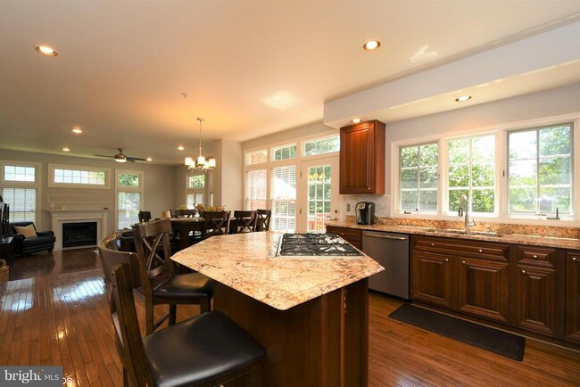 Building Photo - 2144 Tysons Executive Ct