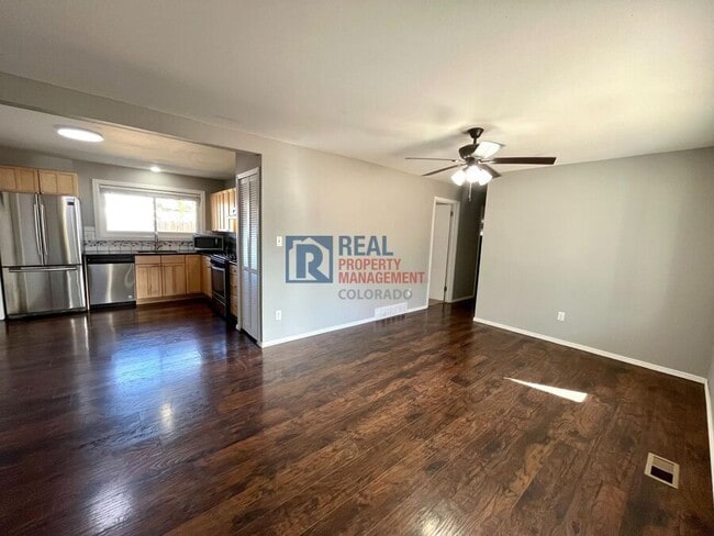 Building Photo - 416 Pecos Dr