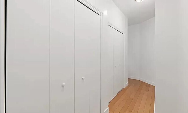 Building Photo - 206 Rivington Street