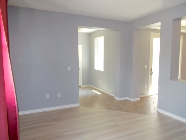 Foto del edificio - Stylish Summerlin Townhome with Private Co...