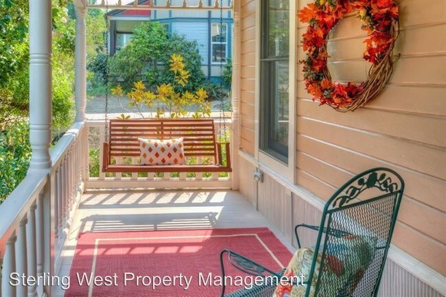 Building Photo - 4 br, 4 bath House - 77 6th St.