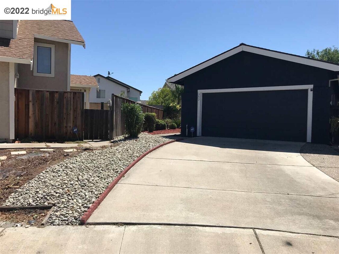 353 Hazelnut Ln, Oakley, CA 94561 House Rental in Oakley, CA