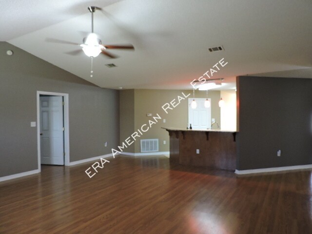 Building Photo - 9971 Parker Lake Cir