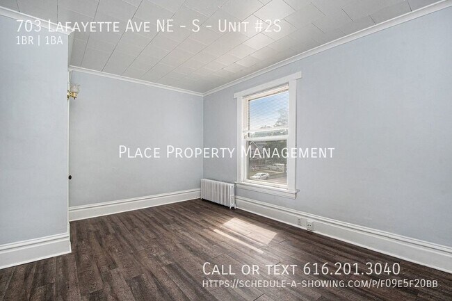 Foto del edificio - 703 Lafayette Ave NE