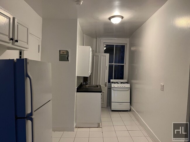 Building Photo - EAST 70 STREET