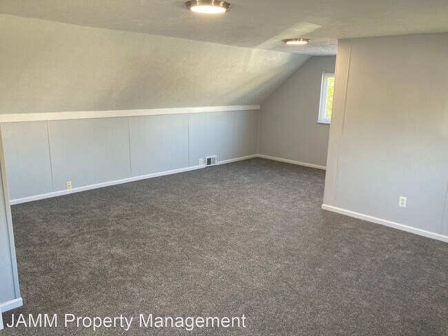 Building Photo - 3 br, 2 bath House - 6336 Almont Dr