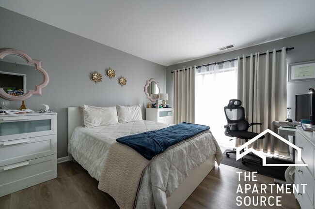 Foto del edificio - 2310 N Harlem Ave