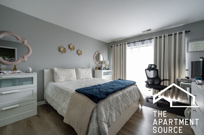 Building Photo - 2310 N Harlem Ave