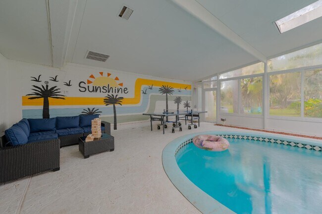 Building Photo - 1775 Harbor Rd