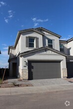 Building Photo - 5064 E Campo Bello Dr