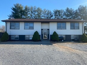 Building Photo - 4988 Bluff City Hwy