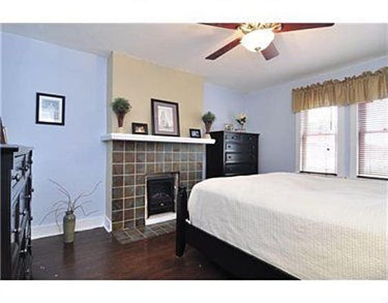 Master Bedroom - 5552 Beacon St