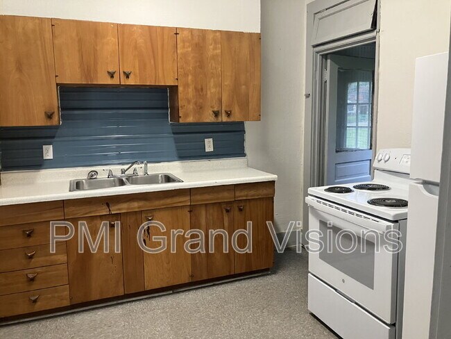 Foto del edificio - 340 W Olive St