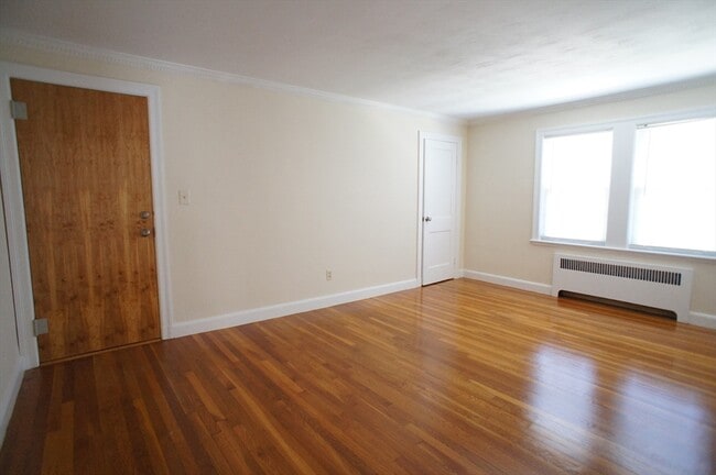 Foto del edificio - 163 Everett St