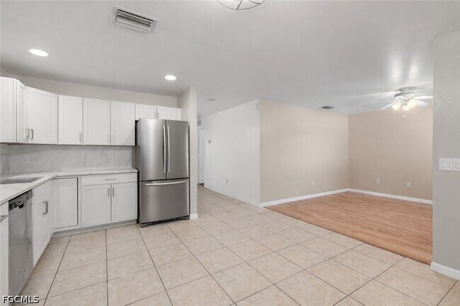 Foto del edificio - 2405-2407 George Ave S
