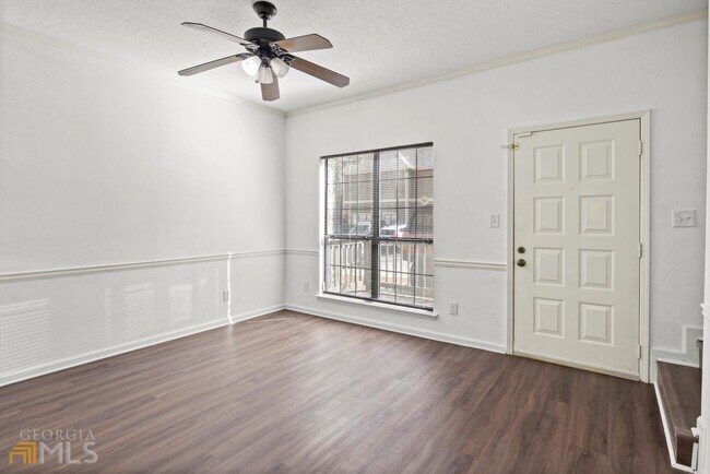 Building Photo - 3056 Steeplechase Dr