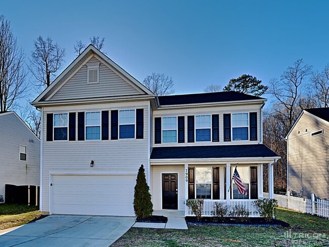 Foto del edificio - 7909 Bushy Creek Dr