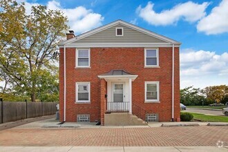 Building Photo - 5068 N Parkside Ave