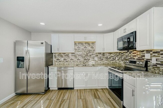 Building Photo - 6820 Niagara St