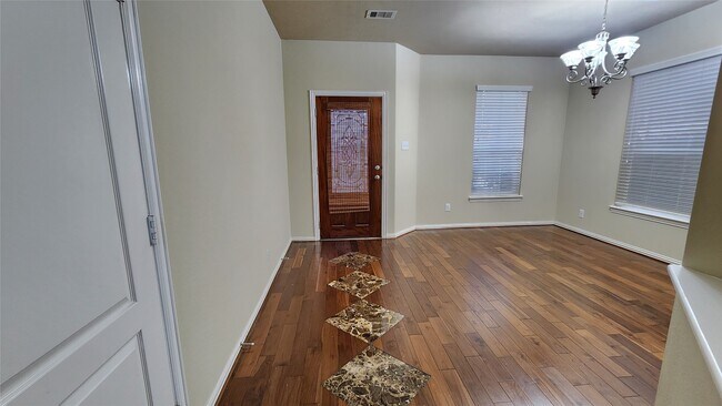 Building Photo - 26939 Glacier Creek Dr