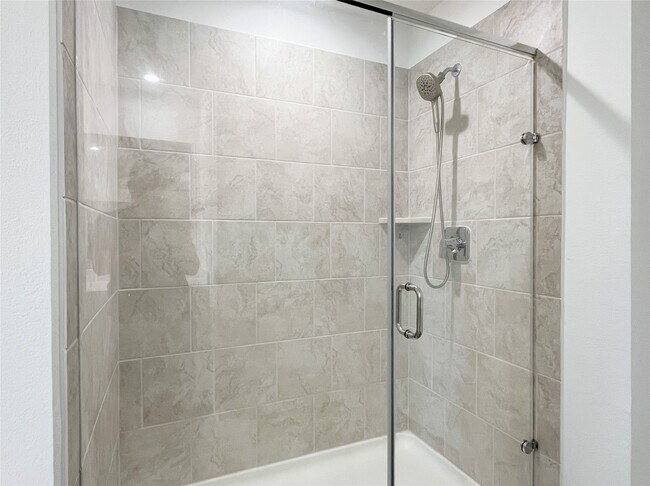 Foto del edificio - 3231 Langley Bnd Ln
