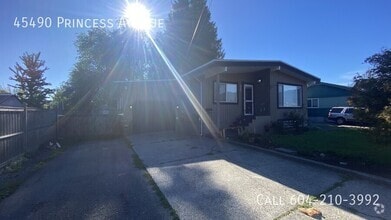 Building Photo - 45490 Princess Ave