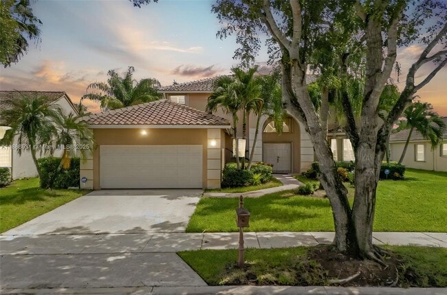 Building Photo - 420 Montclaire Dr