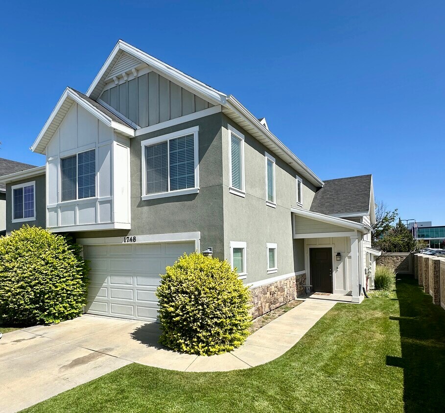 Foto principal - 1748 Winford Dr