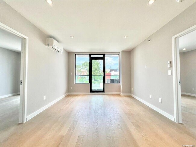 Foto del edificio - 32-58-58 105th St