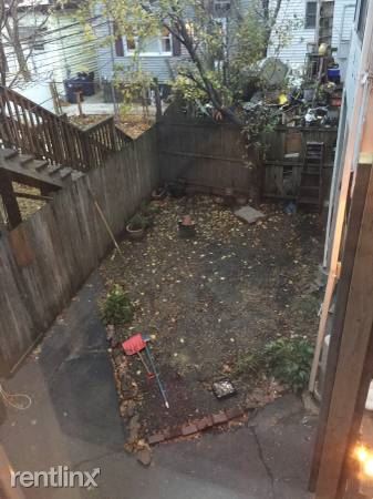 Building Photo - 36 White St