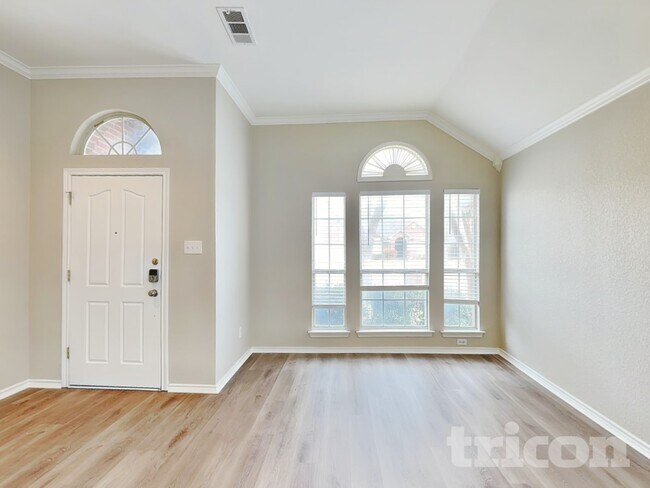 Foto del edificio - 1314 Pegasus Dr