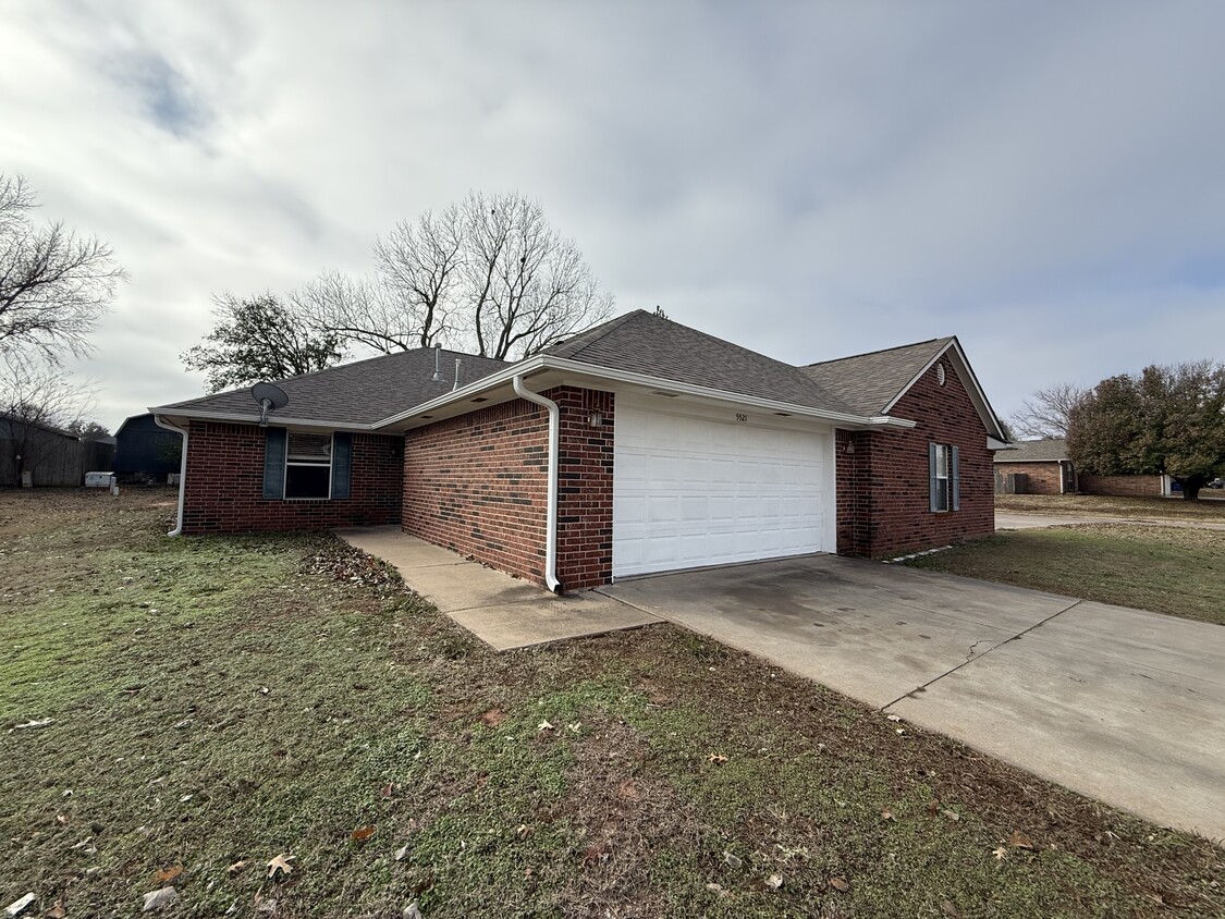 Photo - 5521 W 7th Ave (Stillwater, OK)