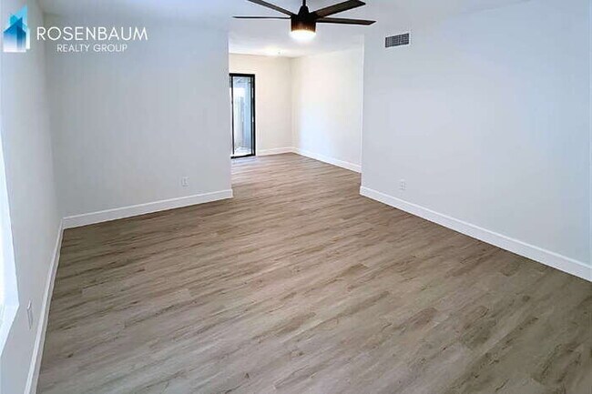 Foto del edificio - 548 S Udall