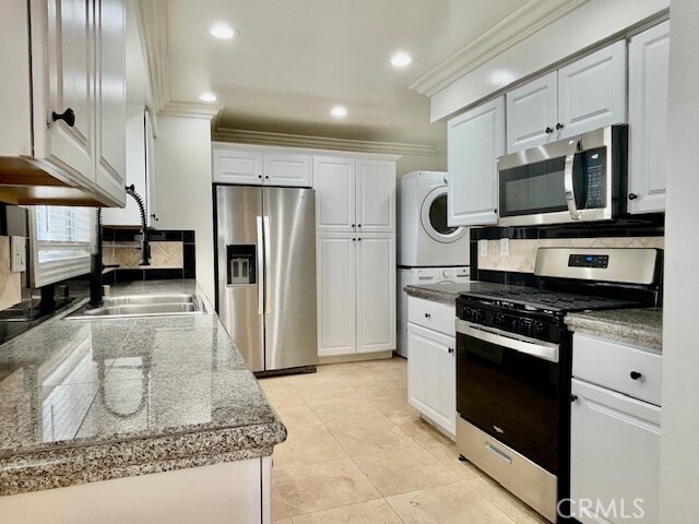 Foto principal - 5015 River Ave