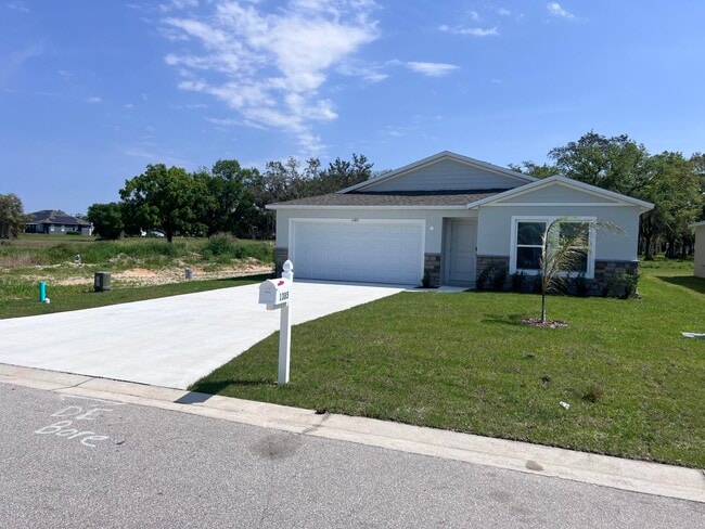 Building Photo - 1385 Stone Ridge Cir