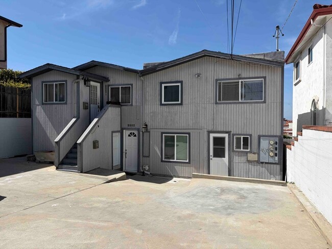 Building Photo - 1260 W 22nd St