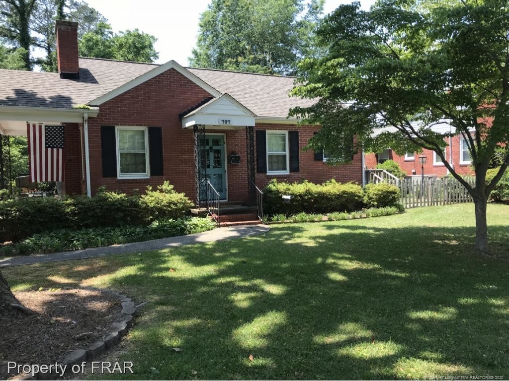 Foto principal - 707 Poole Dr