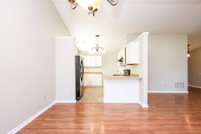 Building Photo - 8165 Shortleaf Ct