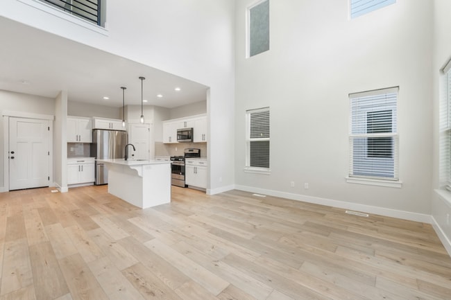 Foto del edificio - Pet-Friendly End-Unit Townhome in Lehi.