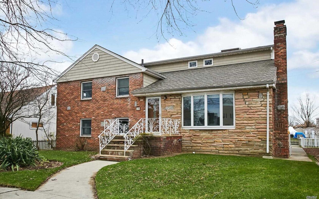 186 Lindbergh Ave, Oceanside, NY 11572 House Rental in Oceanside, NY