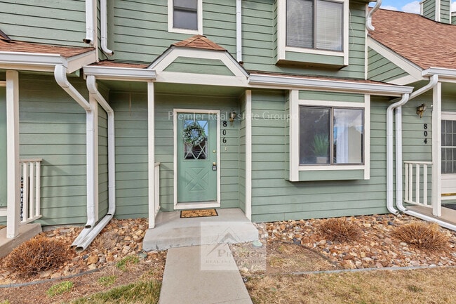 Photo - 806 London Green Way Townhome