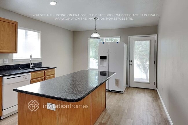 Building Photo - 4581 W Mina Deoro Dr