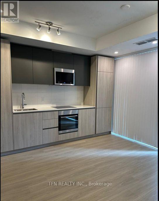 Building Photo - 28 Widmer St