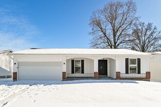 Building Photo - 2966 Clanfield Dr